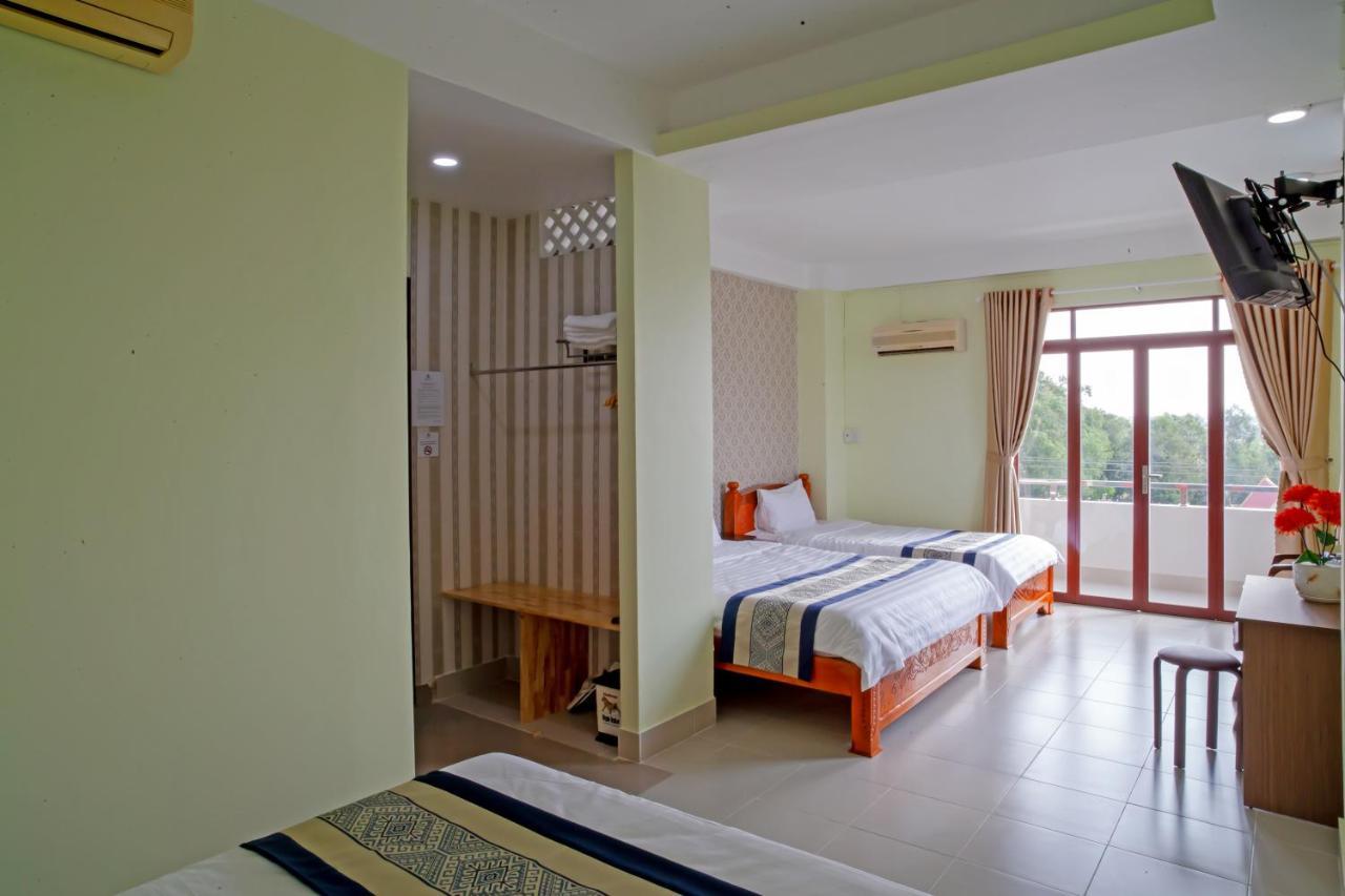 ง็อกลิญ โมเทล Motel Ap Vinh Dong ภายนอก รูปภาพ